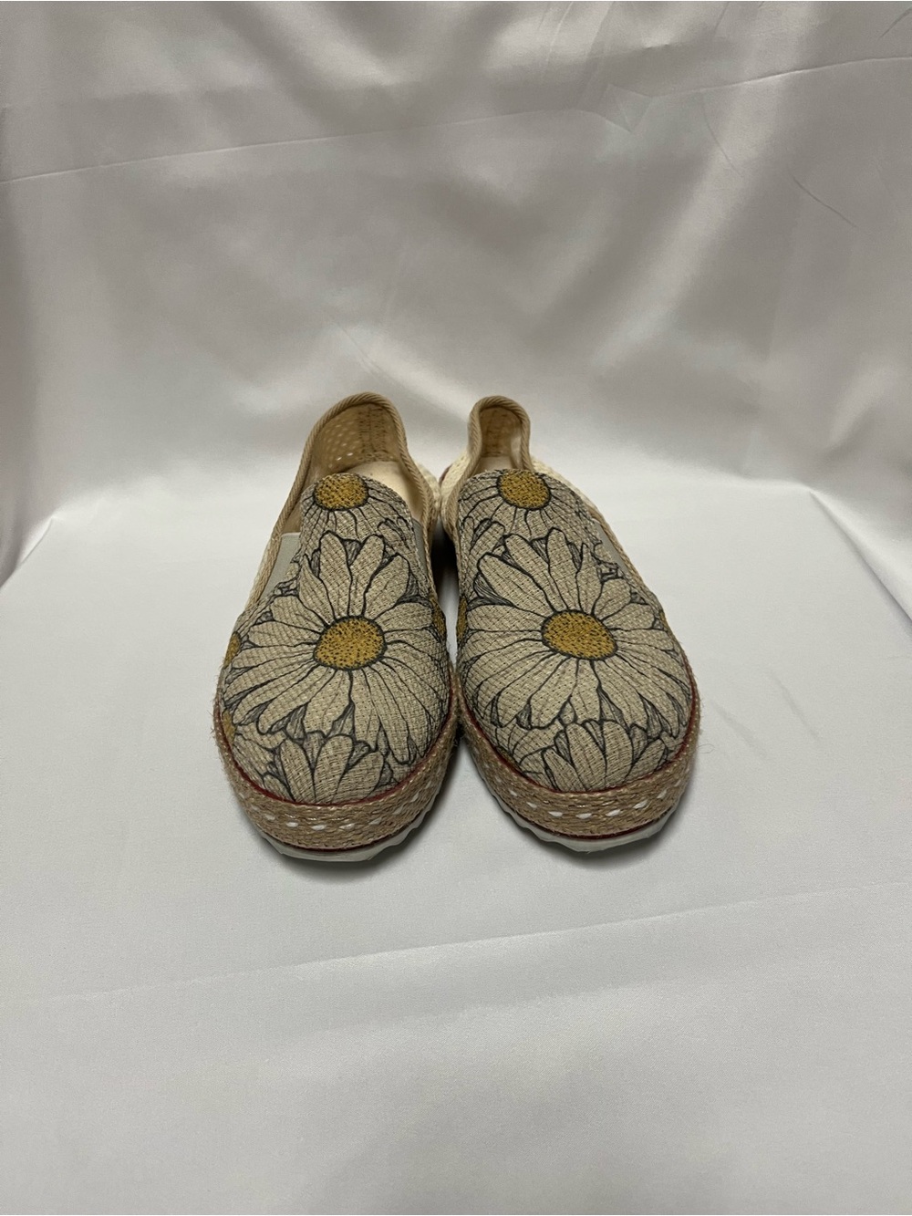 Beige Daisy-Embroidered Espadrille Slip-Ons